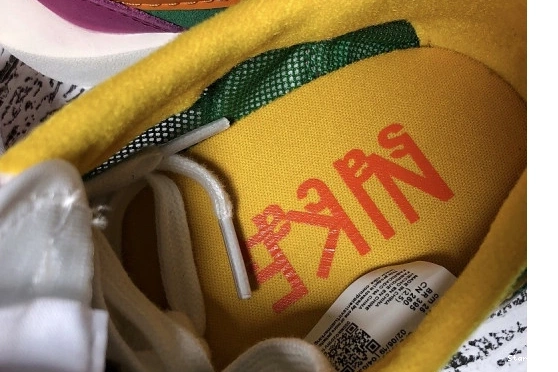 Nike BV0073-301 Waffle Pine Sacai  Green LD 0105